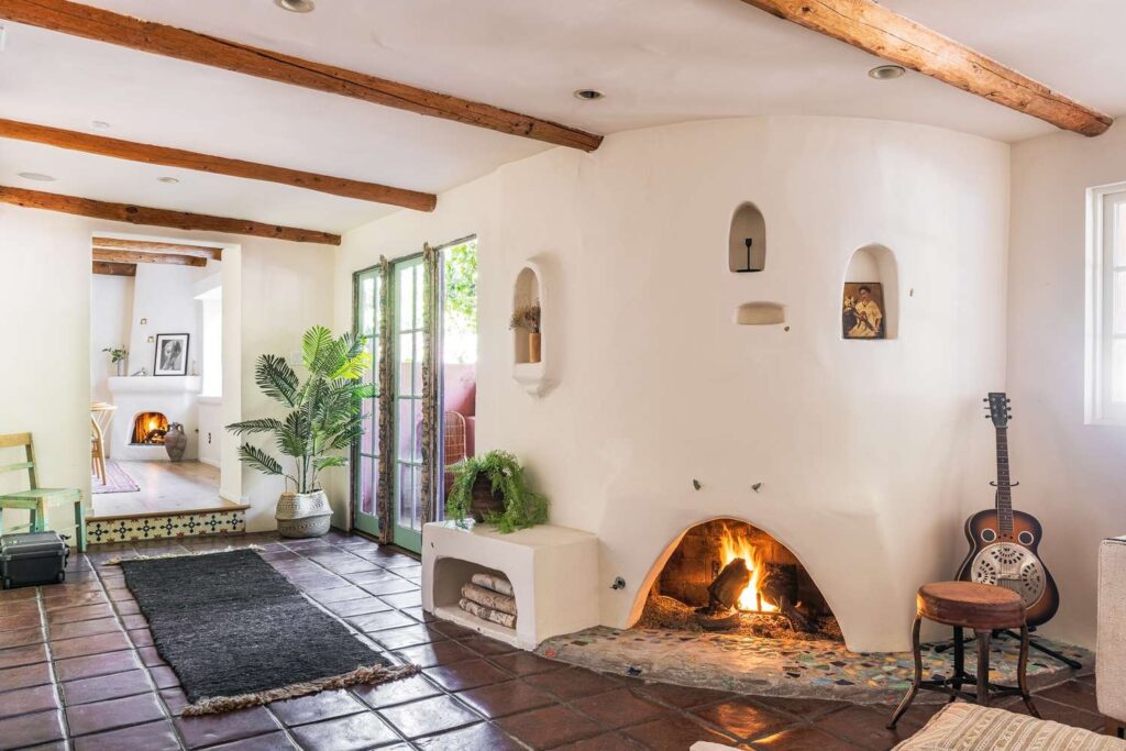 spanish-style-living-rooms